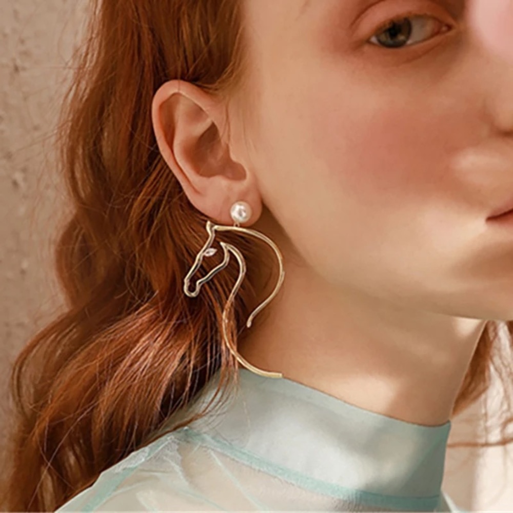 Horse Head Crystal Eyes Pearl Stud Earrings